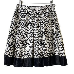 White House Black Market Silk Pleated Mini Skirt Size 6 | Classy Party Chic